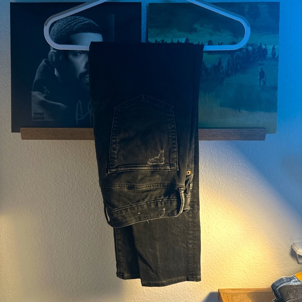 Ripped Black AE Jeans